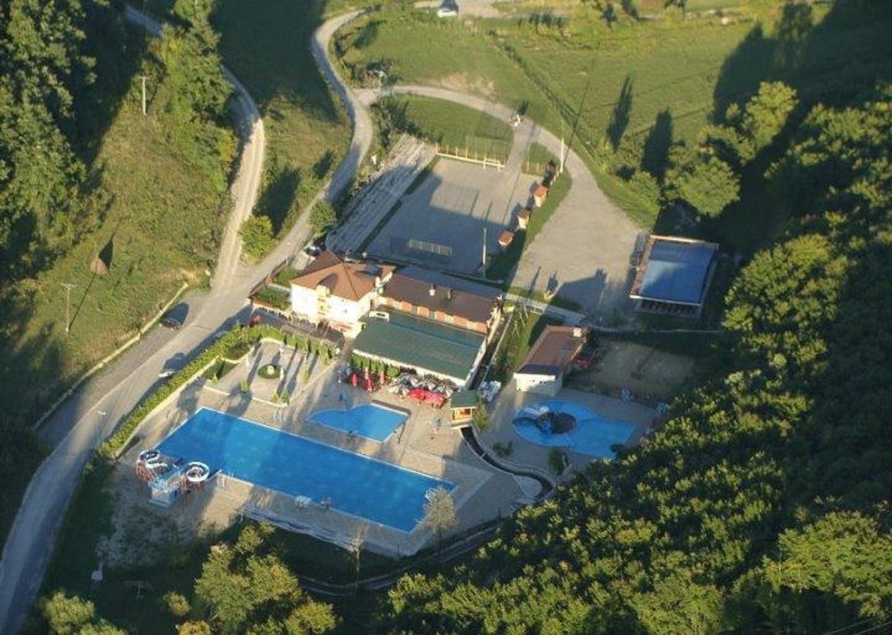 Motel "Kula" Cazin Exterior foto